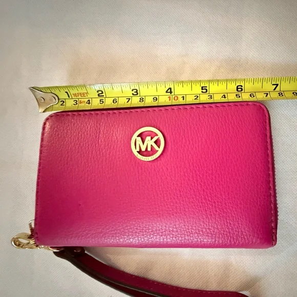 Michael Kors Jet Set Travel Wristlet Wallet Hot Pink Leather Phone Clutch - Picture 13 of 13